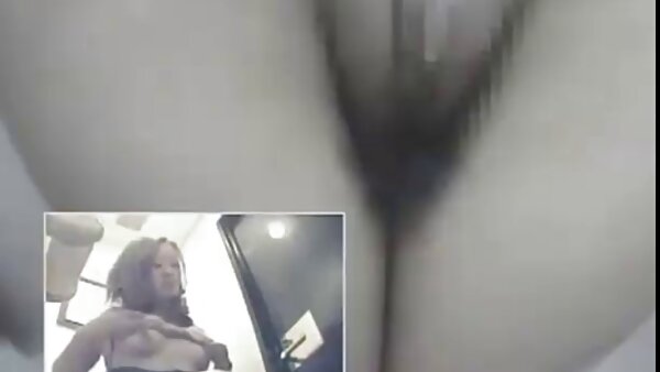 Die dunkelhaarige Hurenmama bekommt ihr Kätzchen von hinten hart zerstört vater fickt tochter porno kostenlos